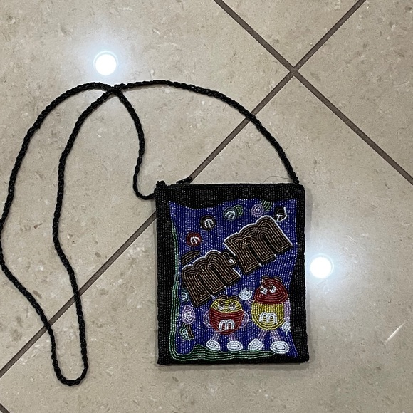 M&M beaded bag!  Beaded on both sides. - Picture 2 of 4